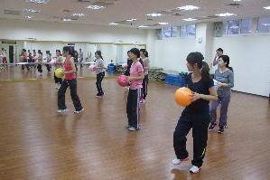101學年度 教師有氧社團，開新視窗